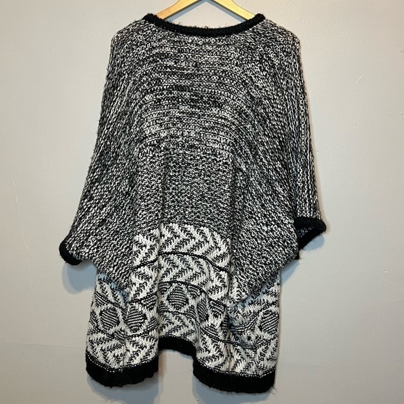 Aerie Open Front Patterned Poncho with Pom Poms One Size - Picture 6 of 6